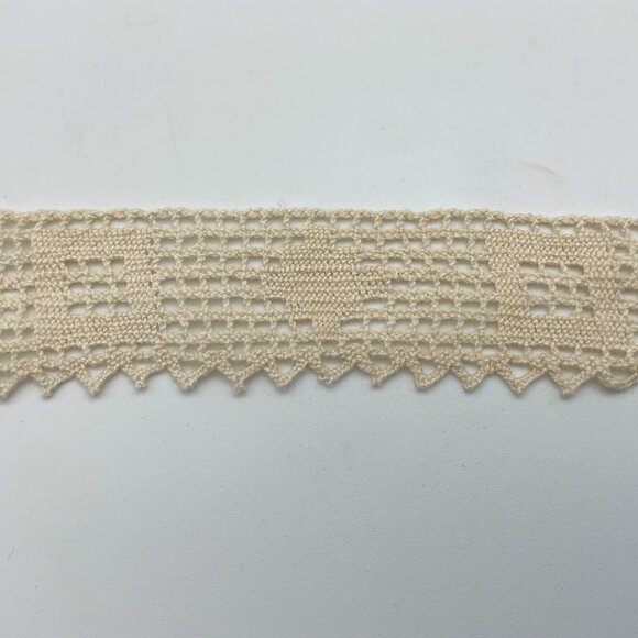 Handmade Vintage Crochet Cotton Lace Trim Choice of Three Patterns Widths - Picture 3 of 7